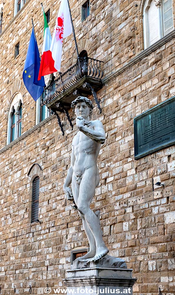 0112b_Firenze_Statue_of_David.jpg, 191kB