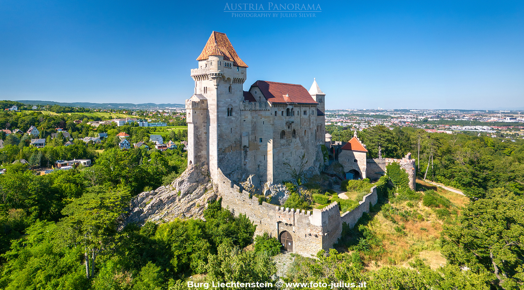 4111a_Burg_Liechtenstein.jpg, 1,2MB