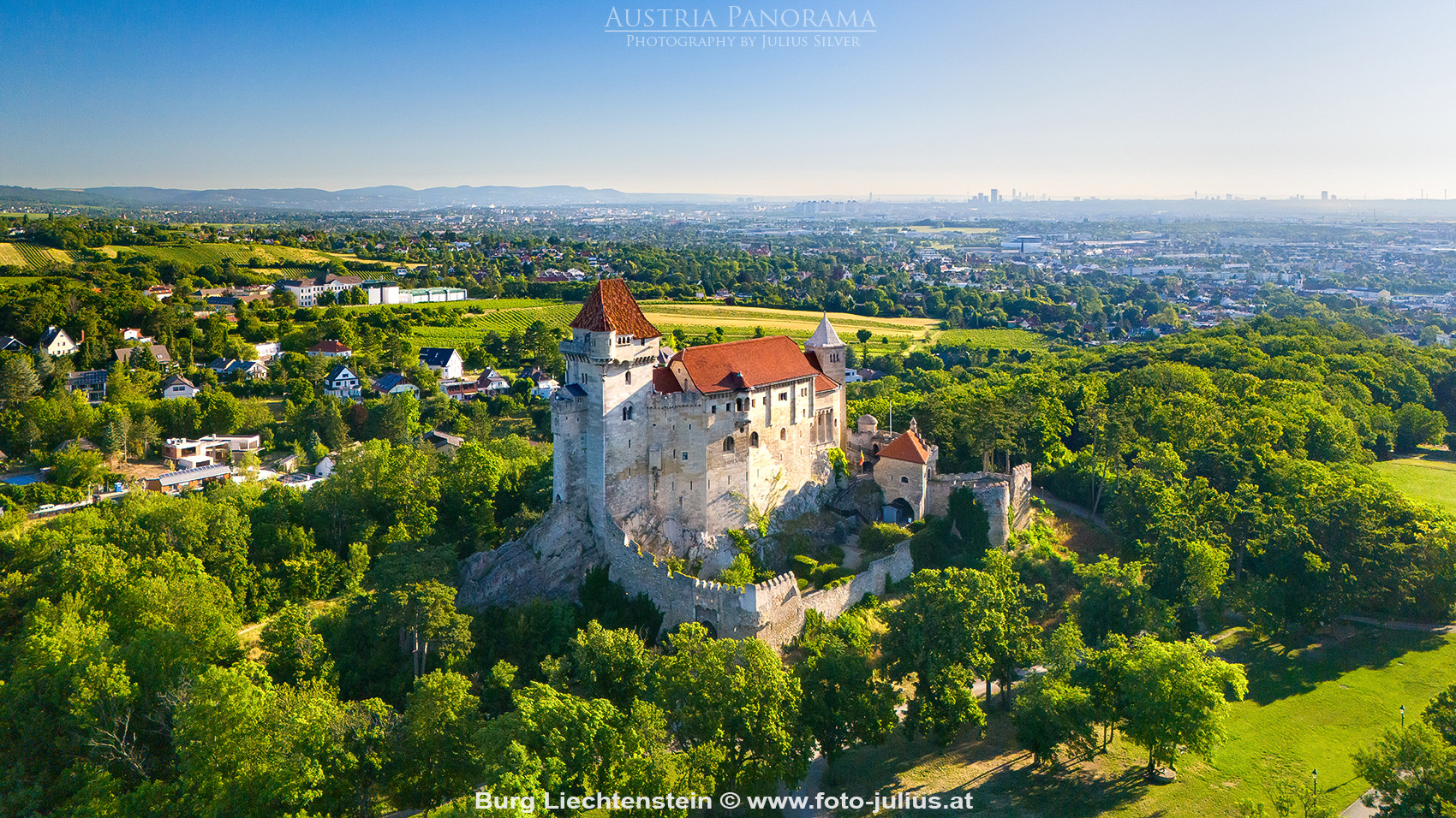 4113a_Burg_Liechtenstein.jpg, 1,2MB