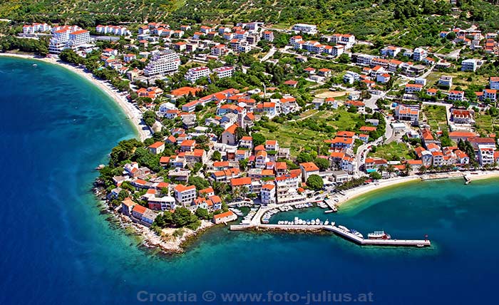 Croatia_2039_Gradac.jpg, 89kB