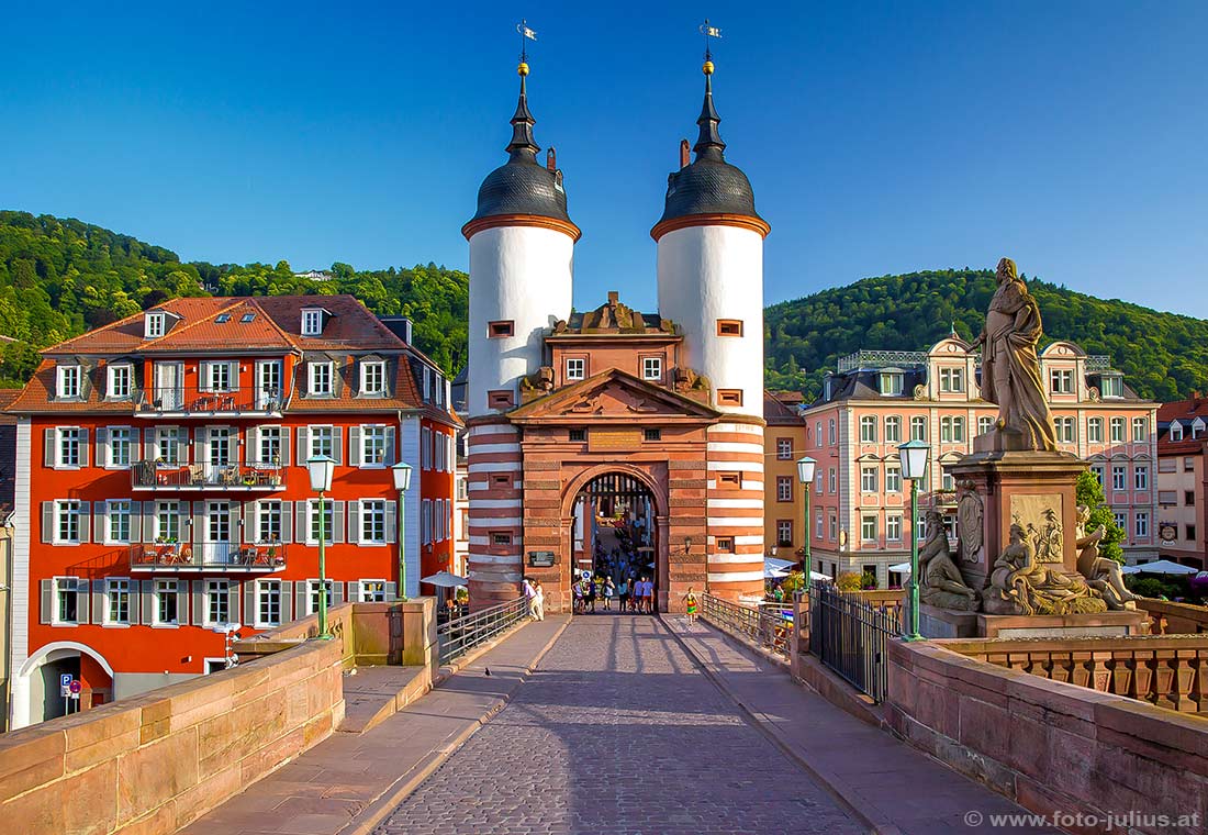 Heidelberg57b_Heidelberg_Alte_Brucke.jpg, 165kB