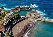 Madeira_084_Seixal_Beach.jpg, 15kB