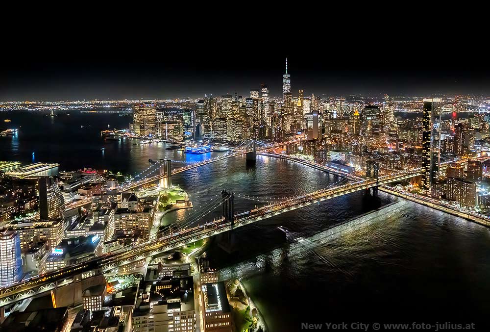 New_York_City_001_Night_Flight.jpg, 140kB