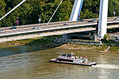 Bratislava_102_Catamaran.jpg, 21kB