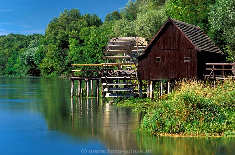 slovakia062b_Slovakia_Watermill_Tomasikovo.jpg, 243kB