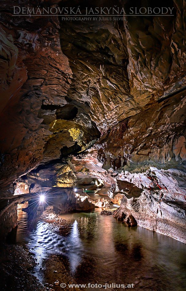 slovakia_196a_Demanovska_Cave_of_Liberty.jpg, 299kB