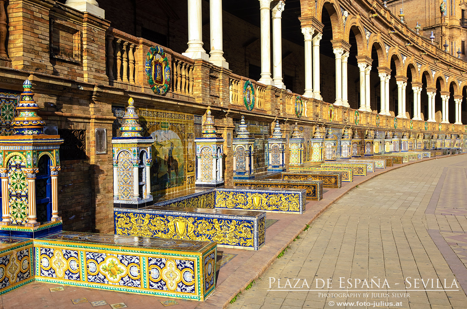 027a_Sevilla_Plaza_de_Espana.jpg, 899kB