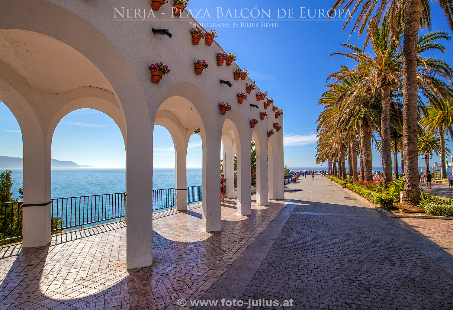 124a_Nerja_Plaza_Balcon_de_Europa.jpg, 681kB