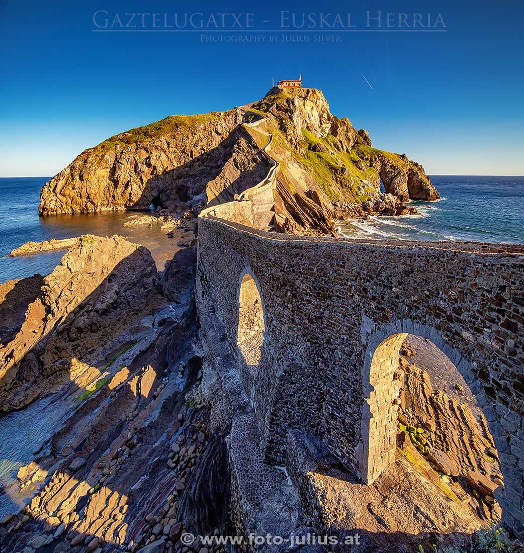 220a_Gaztelugatxe.jpg, 818kB