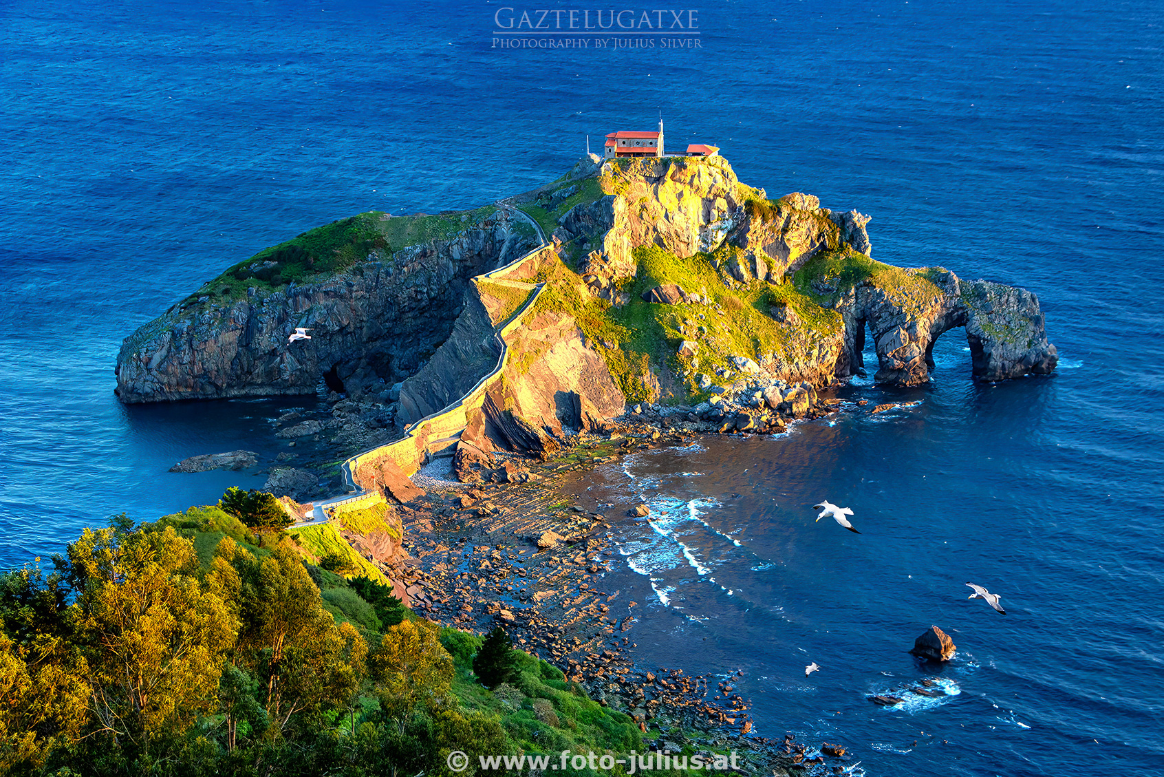 221a_Gaztelugatxe.jpg, 1,6MB