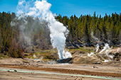 470_Yellowstone_National_Park.jpg, 12kB