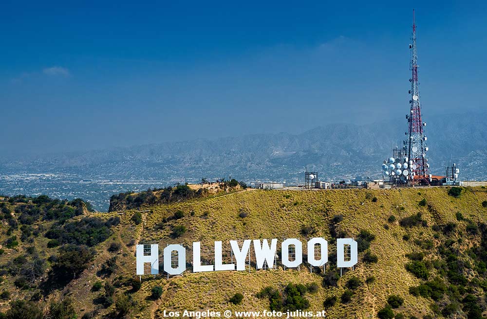 728_Los_Angeles_Hollywood_Sign.jpg, 118kB
