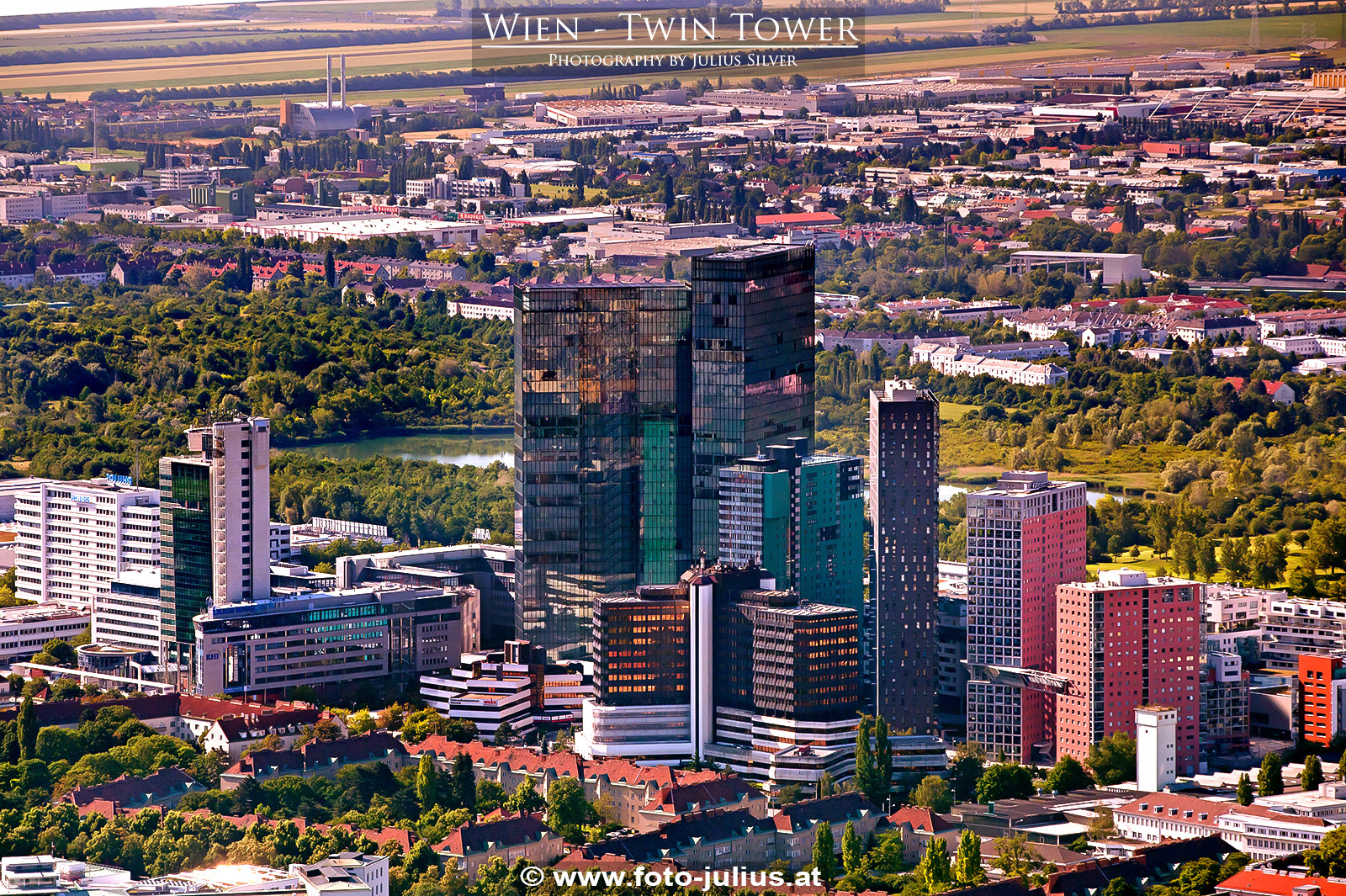 W6039a_Twin_Tower_Wien.jpg, 1,1MB