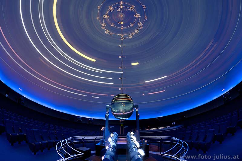 W8262b_Planetarium_Wien.jpg