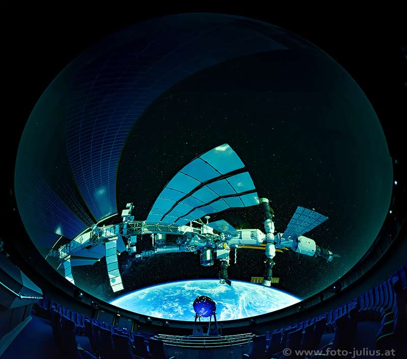 W8267b_Planetarium_Wien.jpg