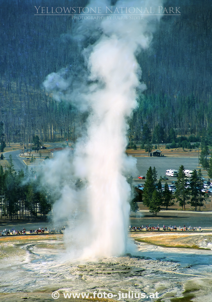 y019a_Old_Faithful_Geyser_Yellowstone.jpg, 448kB