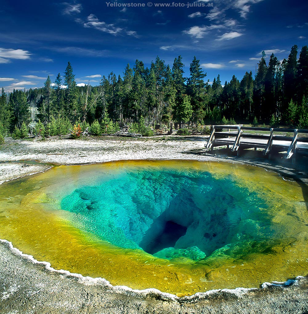 y139b_Morning_Glory_-Pool_Yellowstone.jpg, 333kB