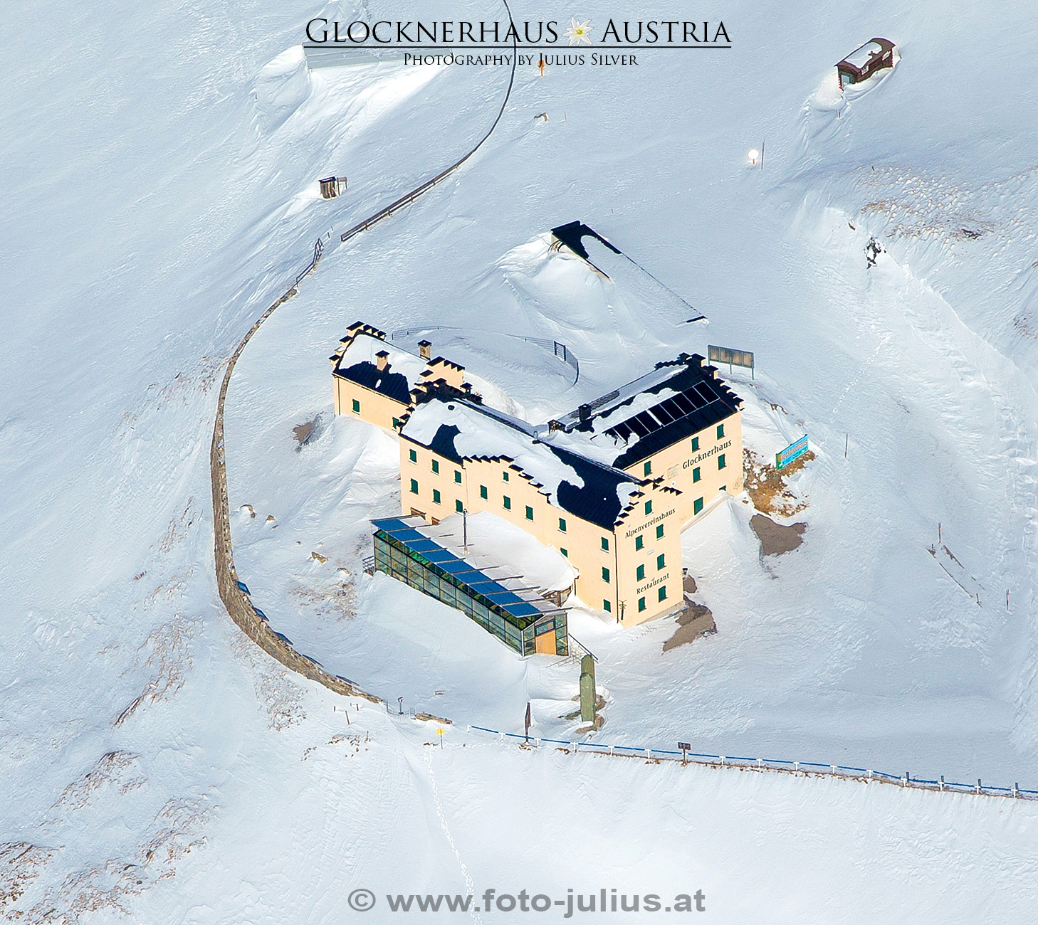 1960a_Glocknerhaus_Alpincenter.jpg, 818kB