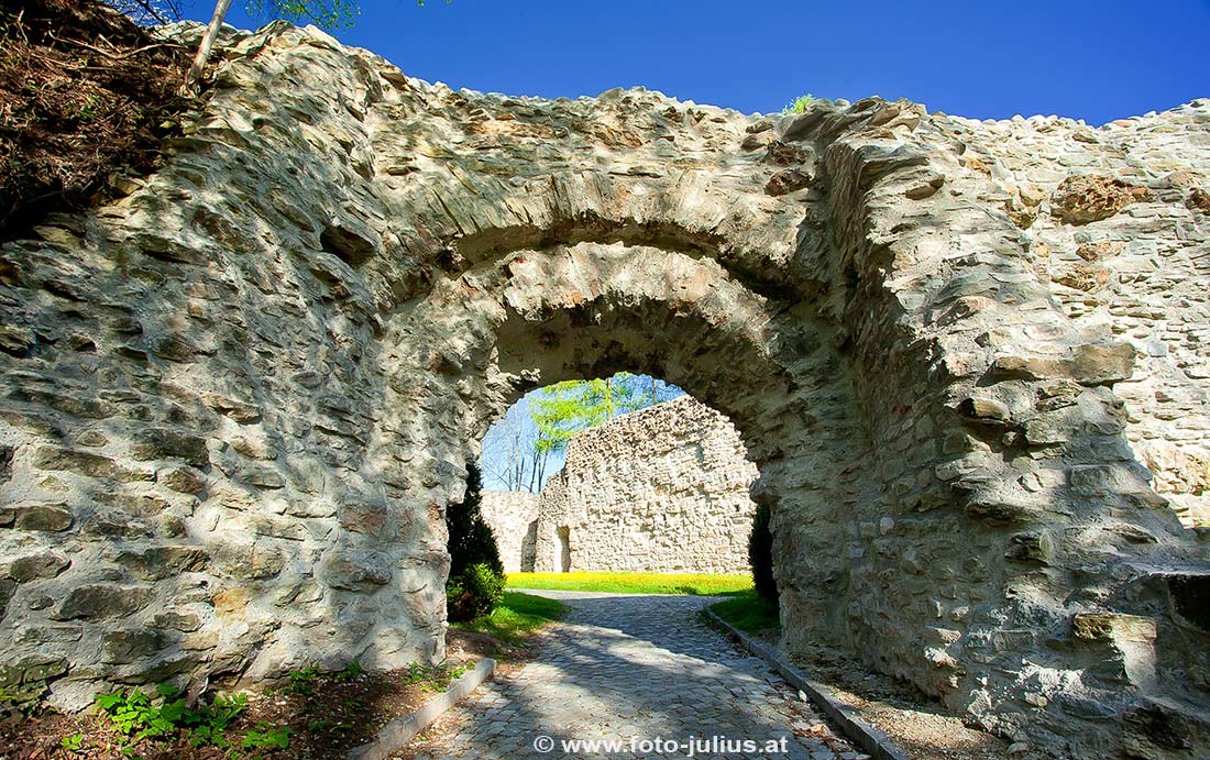 bregenz070b_Bregenz_Gebhardsberg.jpg, 225kB