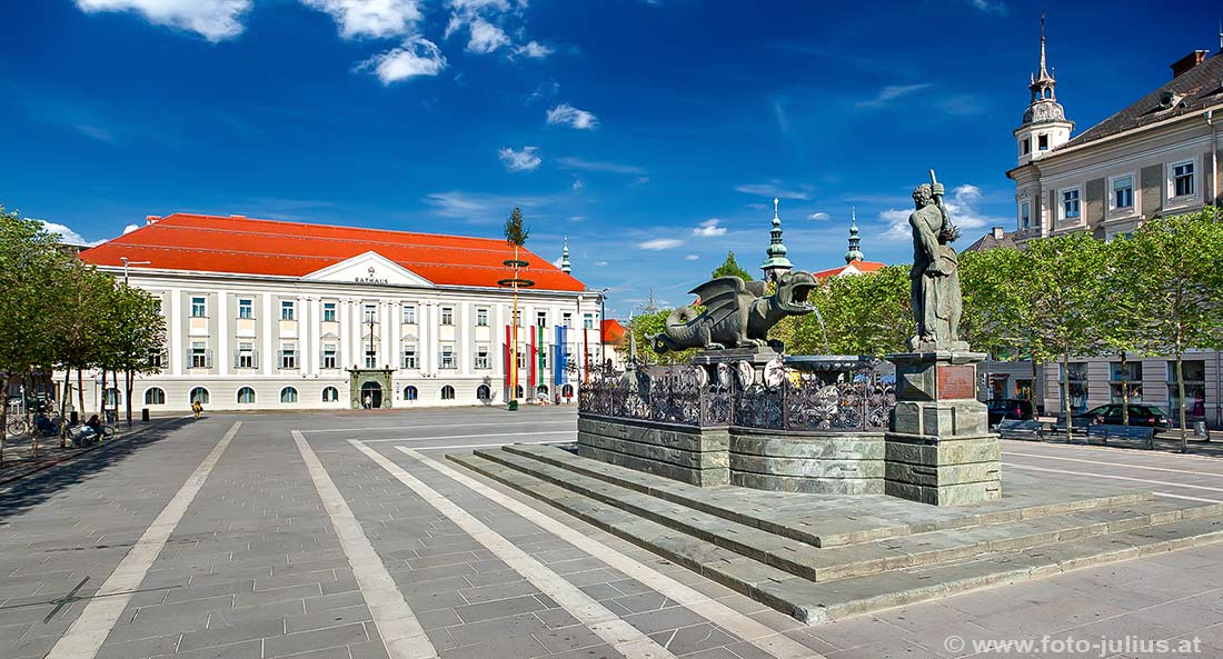 klagenfurt005b_Klagenfurt_Neuer_Platz_Rathaus.jpg, 130kB