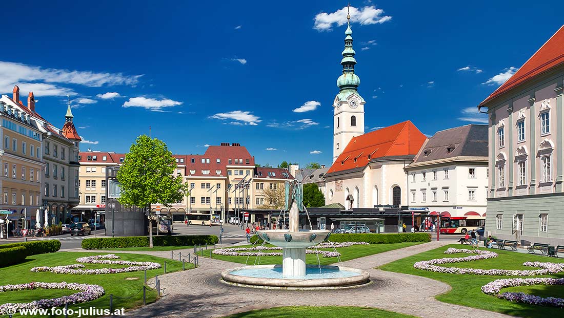 klagenfurt017b_Klagenfurt_Kiki_Kogelnik_Brunnen.jpg, 140kB