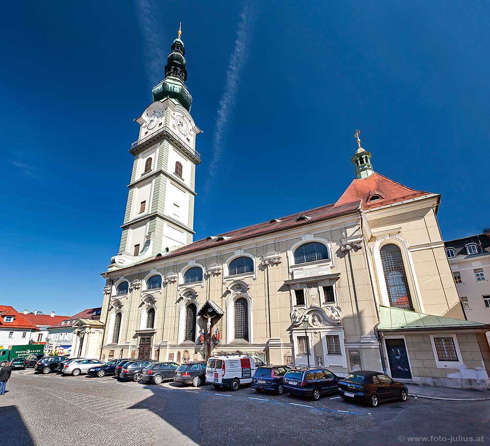 klagenfurt036b_Klagenfurt_Stadtpfarrkirche.jpg, 138kB