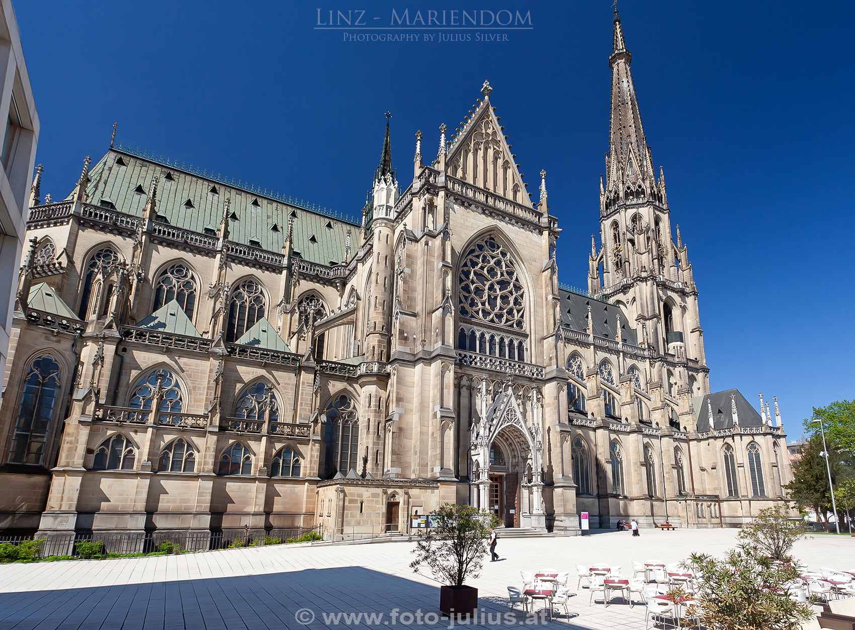 linz014a_Linz_Mariendom_Neuer_Dom.jpg, 1,1MB