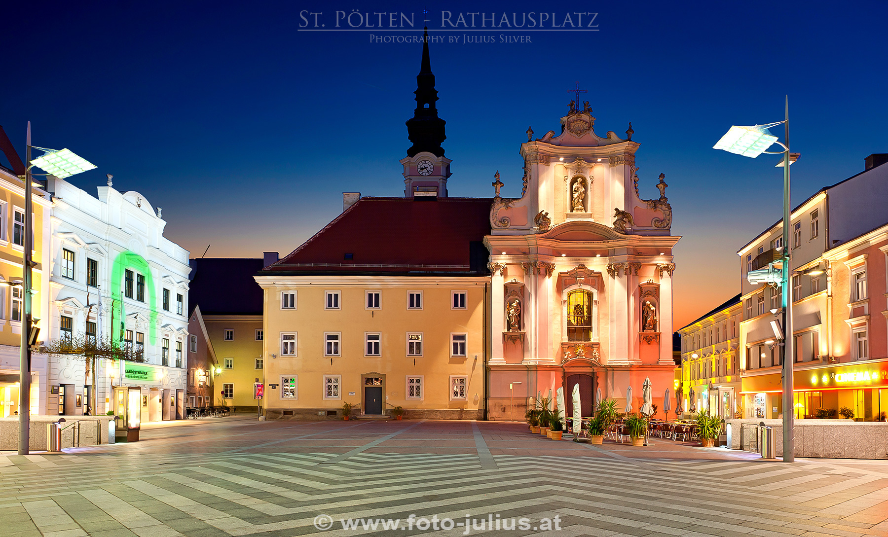 stpolten065a_Sankt_Poelten_Rathausplatz.jpg, 820kB