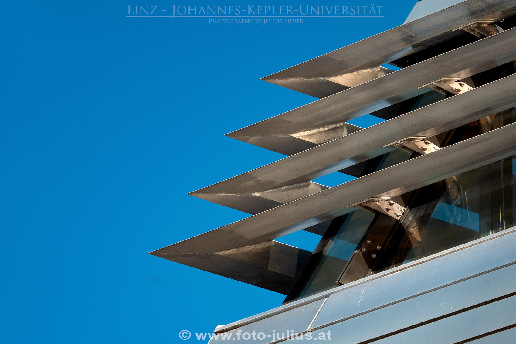 Linz_127a_Johannes_Kepler_Universitat.jpg, 313kB