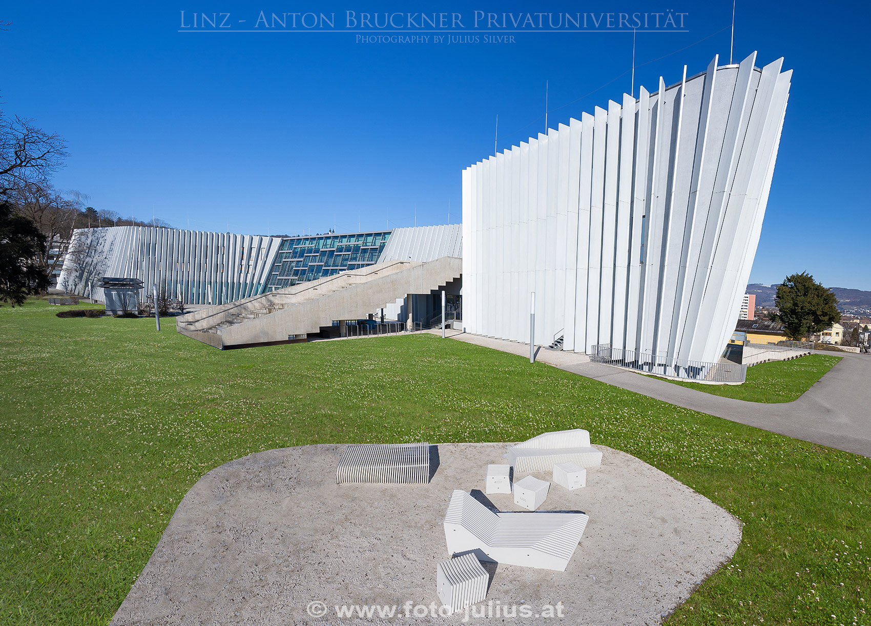 Linz_128a_Anton_Bruckner_Privatuniversitat.jpg, 772kB