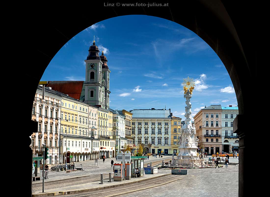 Linz_219b_Hauptplatz-.jpg, 134kB