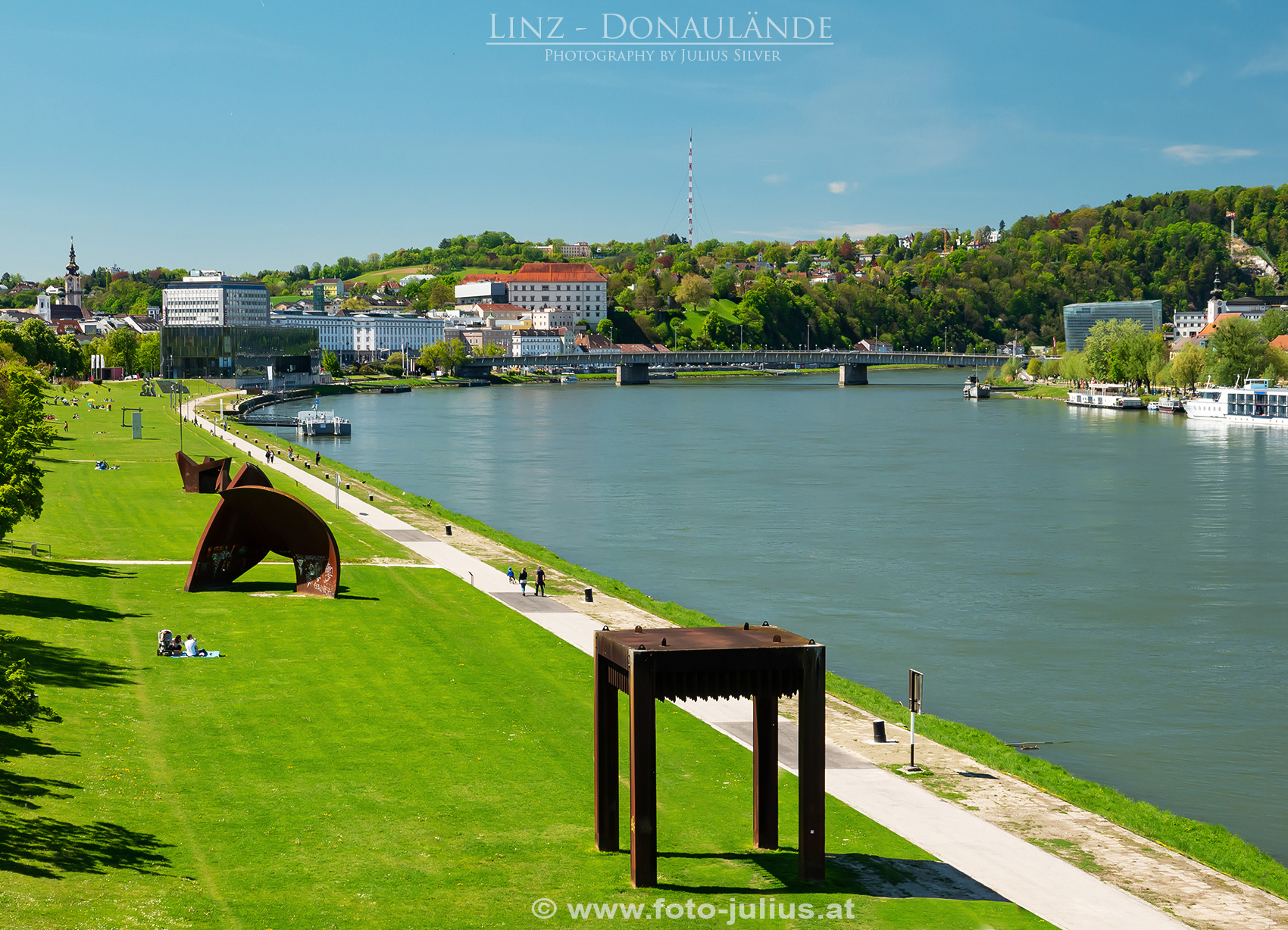 Linz_264a_Donaulande.jpg, 944kB