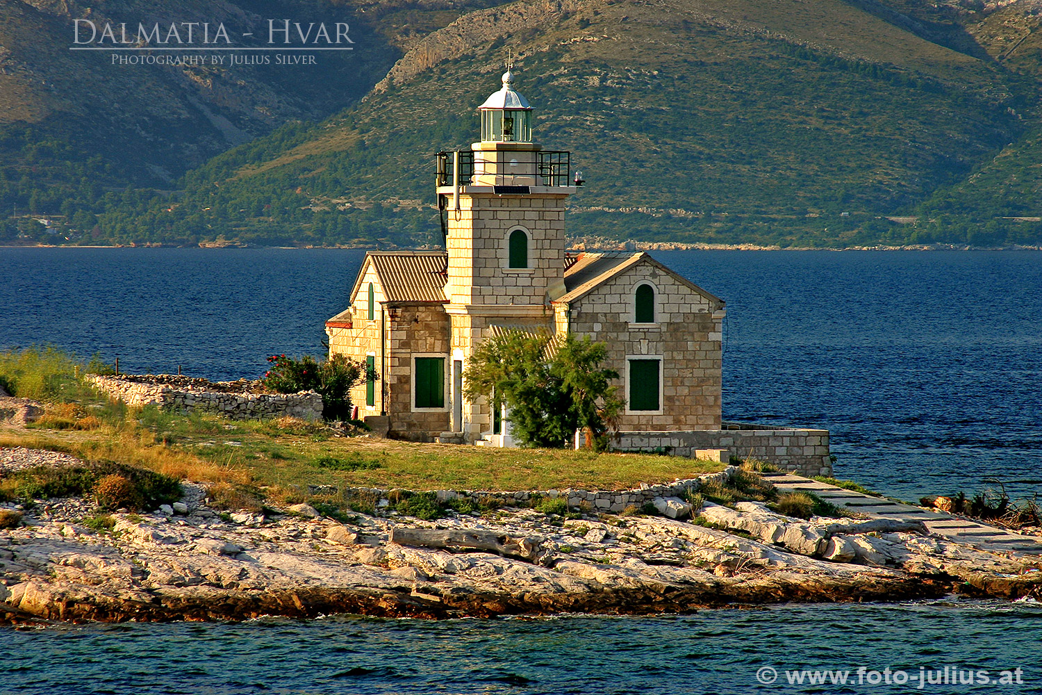 croatia355a_Dalmatia_Island_Hvar.jpg, 859kB