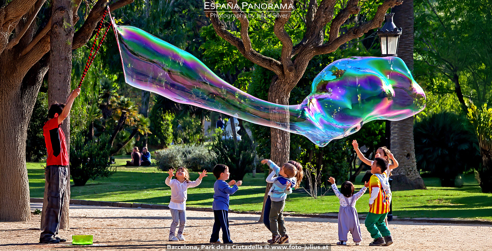 Spain_Panorama_034a_Barcelona_Park_de_la_Ciutadella.jpg, 1,0MB