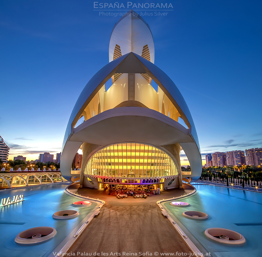 Spain_Panorama_040a_Valencia_Palau_de_es_Arts_Reina_Sofia.jpg, 521kB