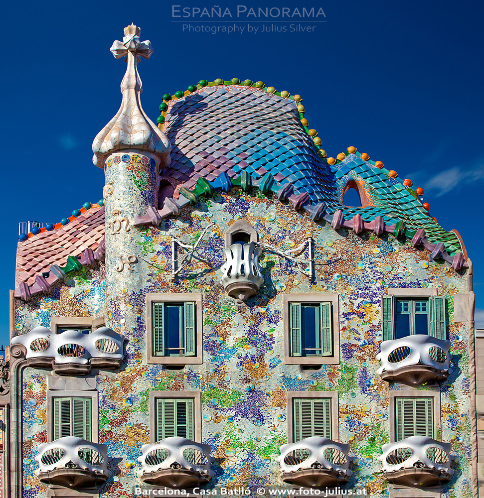 Spain_Panorama_042a_Barcelona_Casa_Batllo.jpg, 846kB