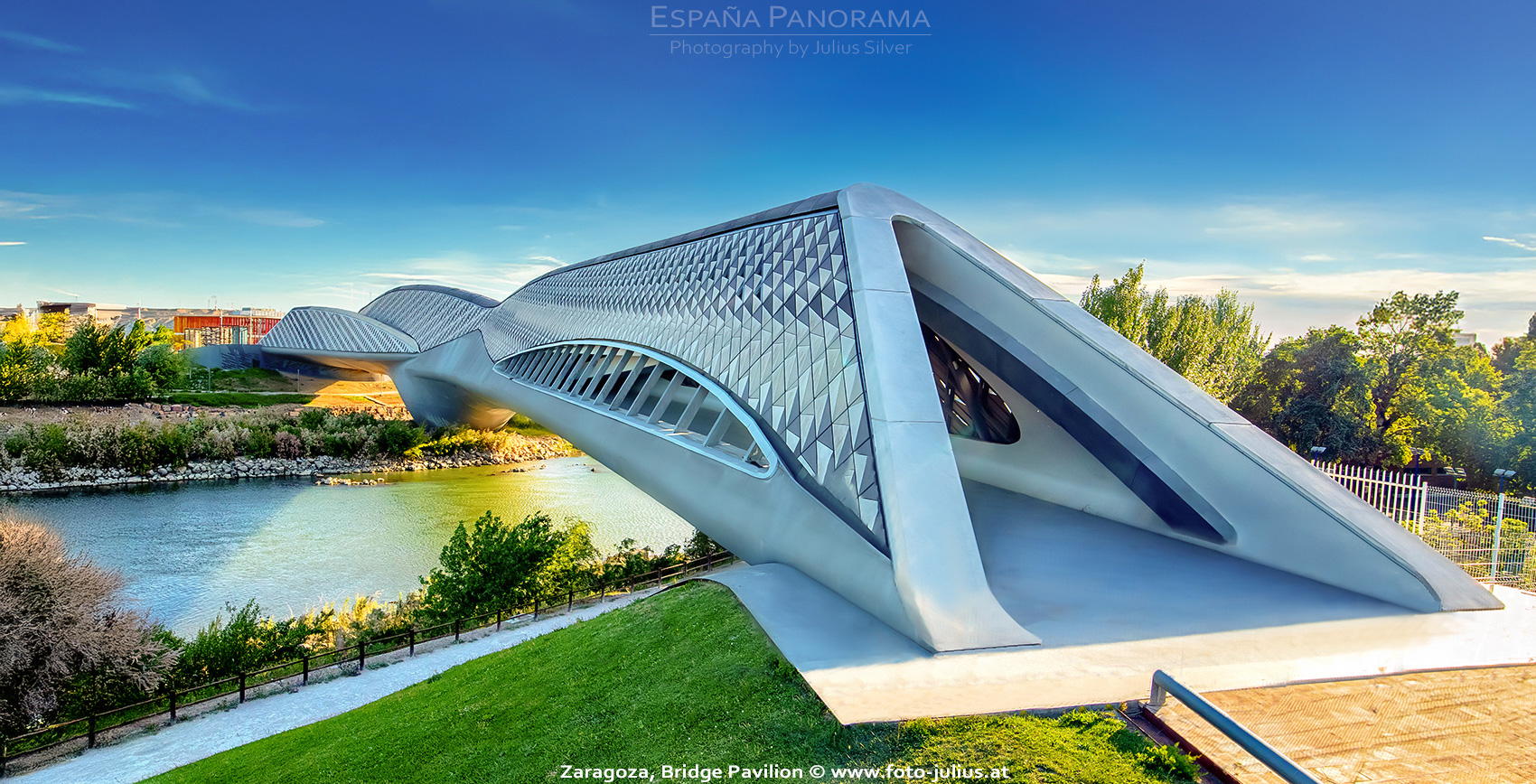Spain_Panorama_056a_Zaragoza_Bridge_Pavilion.jpg, 763kB