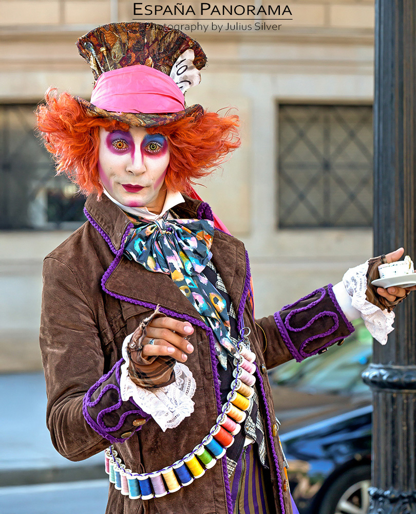 Spain_Panorama_080a_Barcelona_Street.jpg, 427kB