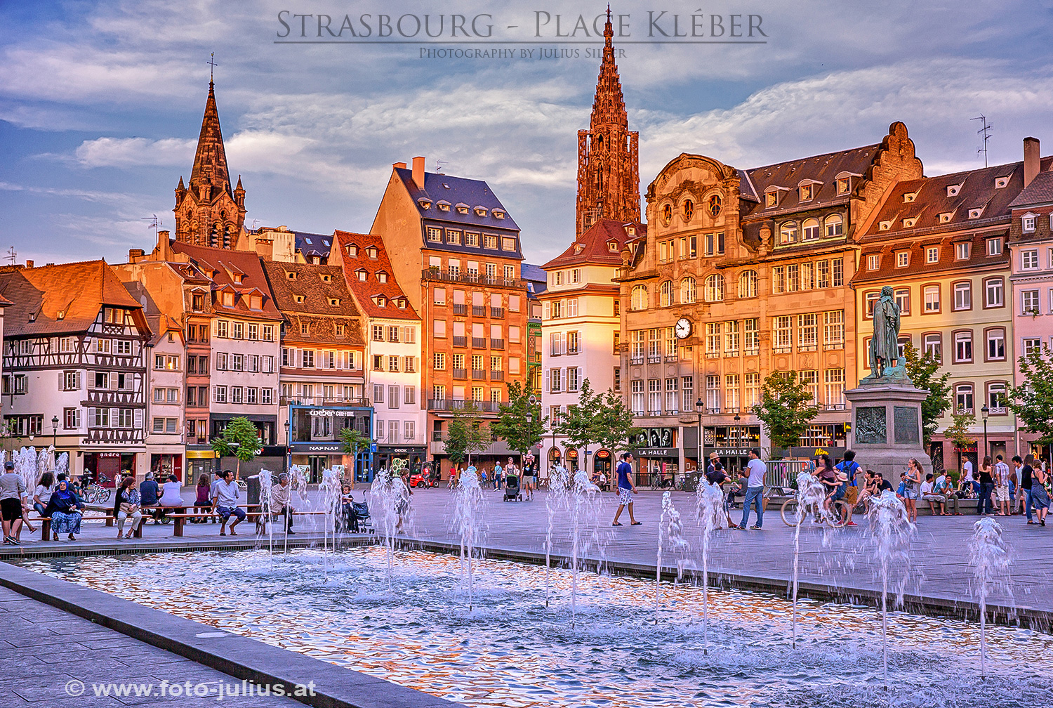 Strasbourg_071a_Place_Kleber.jpg, 1,1MB