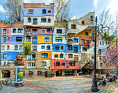 W6619_Hundertwasser_Krawina_Haus_Wien.jpg, 29kB