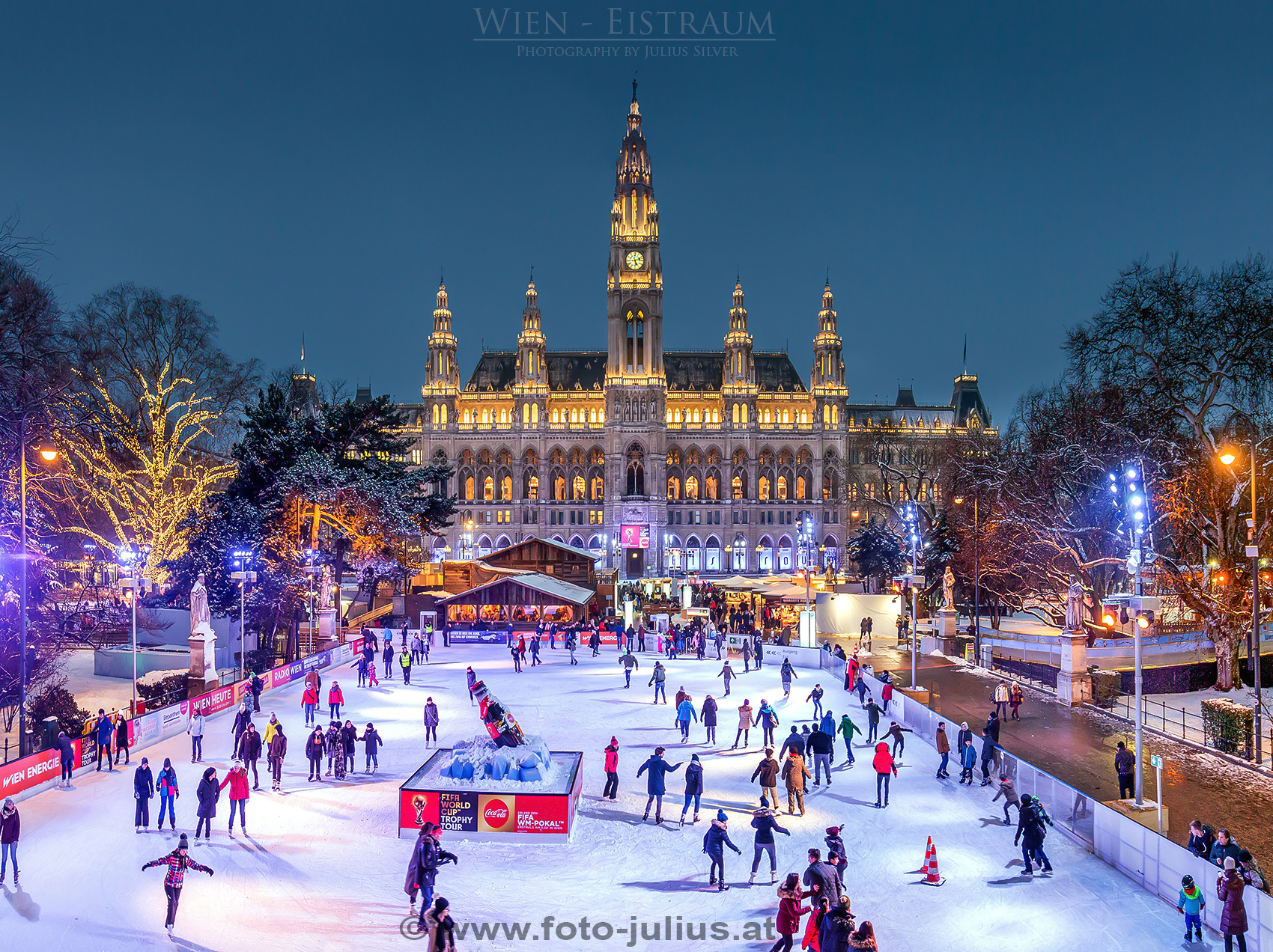 W6696a_Eistraum_Rathaus_Wien.jpg, 1,3MB