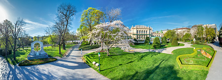 W6800_Stadtpark_Wien.jpg, 59kB