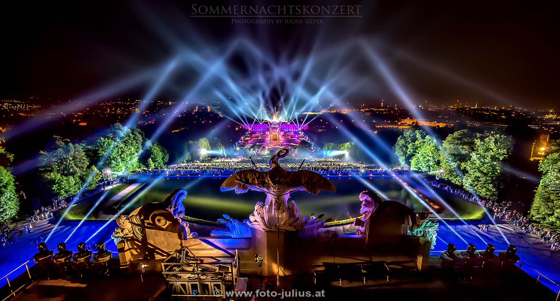 W6908a_Sommernachtskonzert_Schoenbrunn.jpg, 865kB