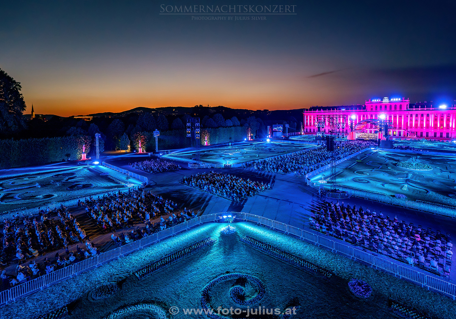 W7212a_Sommernachtskonzert_Wiener_Philharmoniker.jpg, 1,8MB