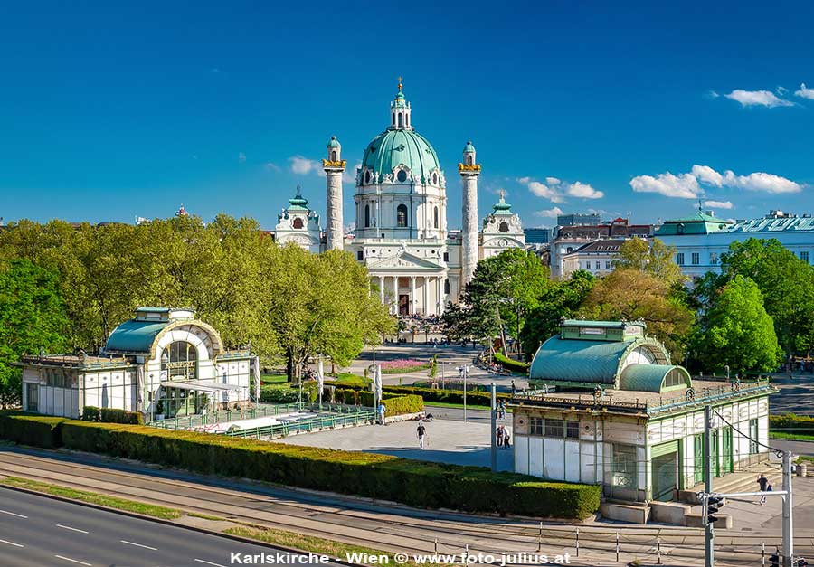 W7341_Karlskirche_Wien.jpg, 106kB