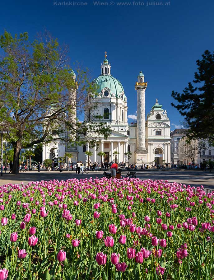 W7347_Karlskirche_Wien.jpg, 155kB