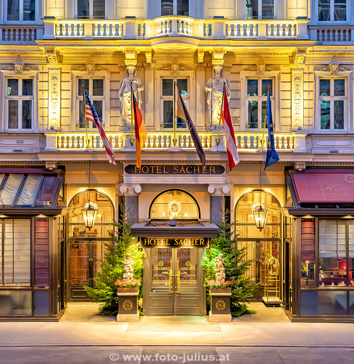 W7370a_Hotel_Sacher_Wien.JPG, 962kB