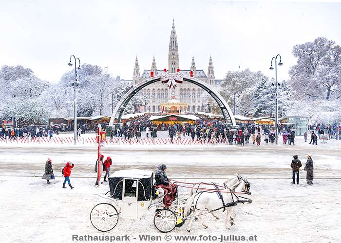 W_7632_Rathausplatz_Wien.jpg, 75kB