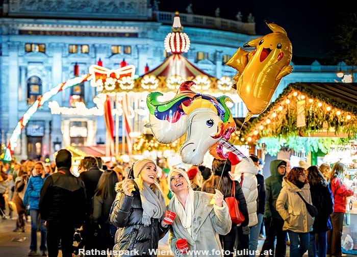 W_7654_Rathausplatz_Wien.jpg, 84kB