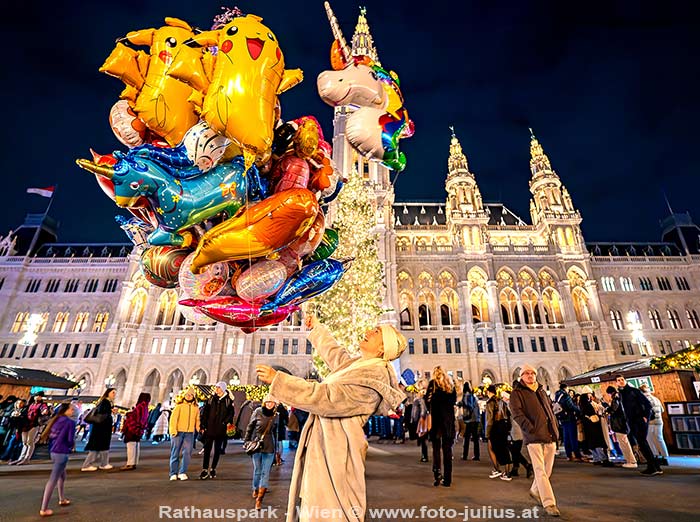 W_7657_Rathausplatz_Wien.jpg, 93kB